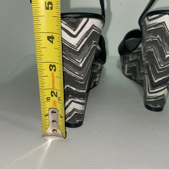 American Eagle Wedge Sandals - Picture 5 of 5